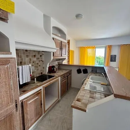 Maison Bord De Apartment